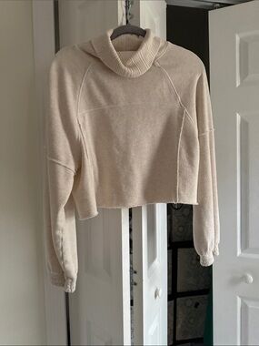 aerie Cropped Turtleneck Sweater in Cream